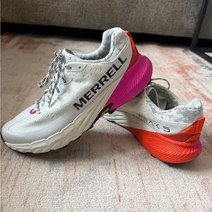 Merrell Women's White Trail Sneakers with Pink and Orange Heel